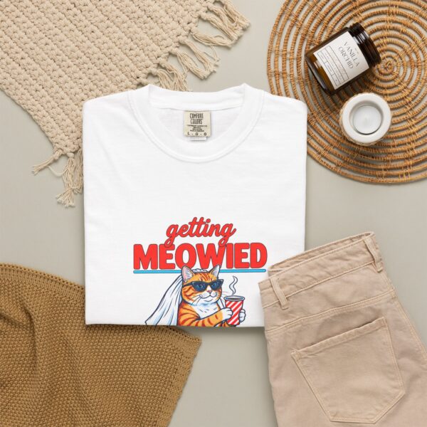 9144038529411781231_2048.jpeg Getting Meowied Orange Tabby Bride Comfort Colors Shirt
